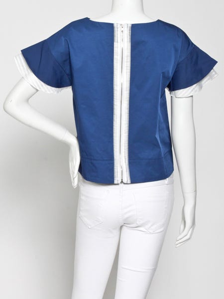 袖フリルプルオーバー「riana」¥14,040(税込)