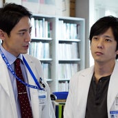 ブラックペアン 佐伯 内野聖陽 に異変 渡海 二宮和也 世良 竹内涼真 らがとった行動は 第8話あらすじ モデルプレス ブラックペアン 佐伯 内野聖陽 に異変 渡海 二宮和也 世良 竹内涼真 らがとった行動は 第8話あらすじ モデルプレス