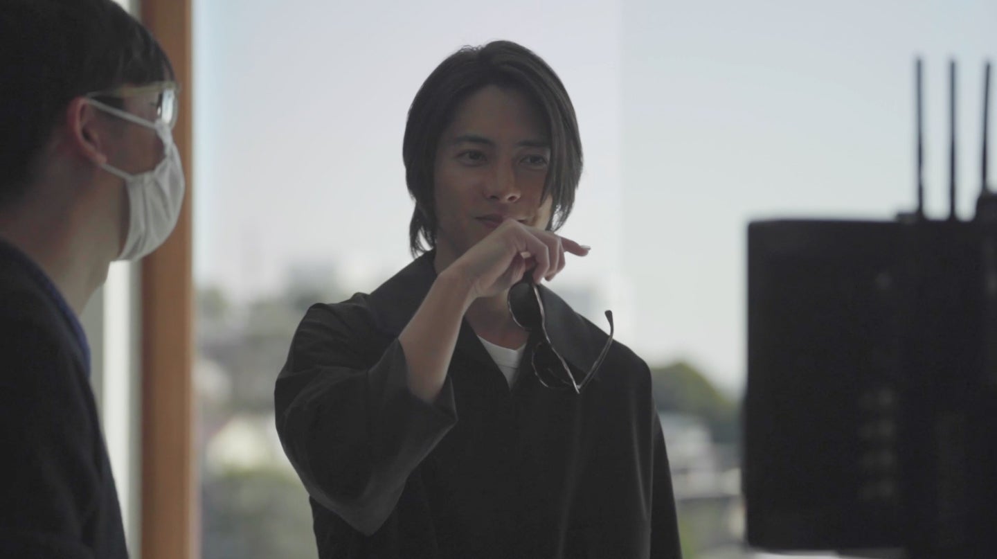 山下智久／メイキングカット（提供写真）