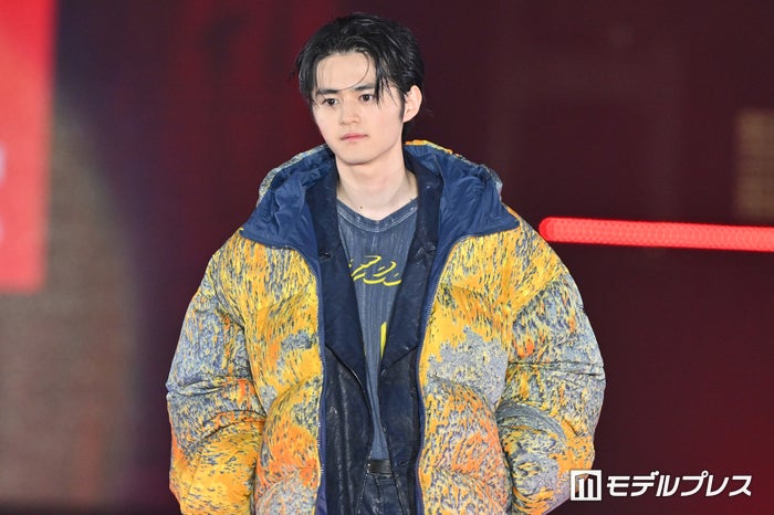 鈴鹿央士ら「メンノン」モデル20人が勢揃い 連続ソロランウェイが圧巻【GirlsAward 2024AW】