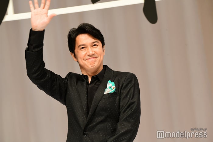 福山雅治 幼少期の家族写真公開 そっくり 美形家族 モデルプレス 福山雅治 幼少期の家族写真公開 そっくり 美形家族 モデルプレス