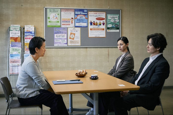 渡辺真起子、中条あやみ、岡田将生「田鎖ブラザーズ」第6話(C)TBSスパークル/TBS