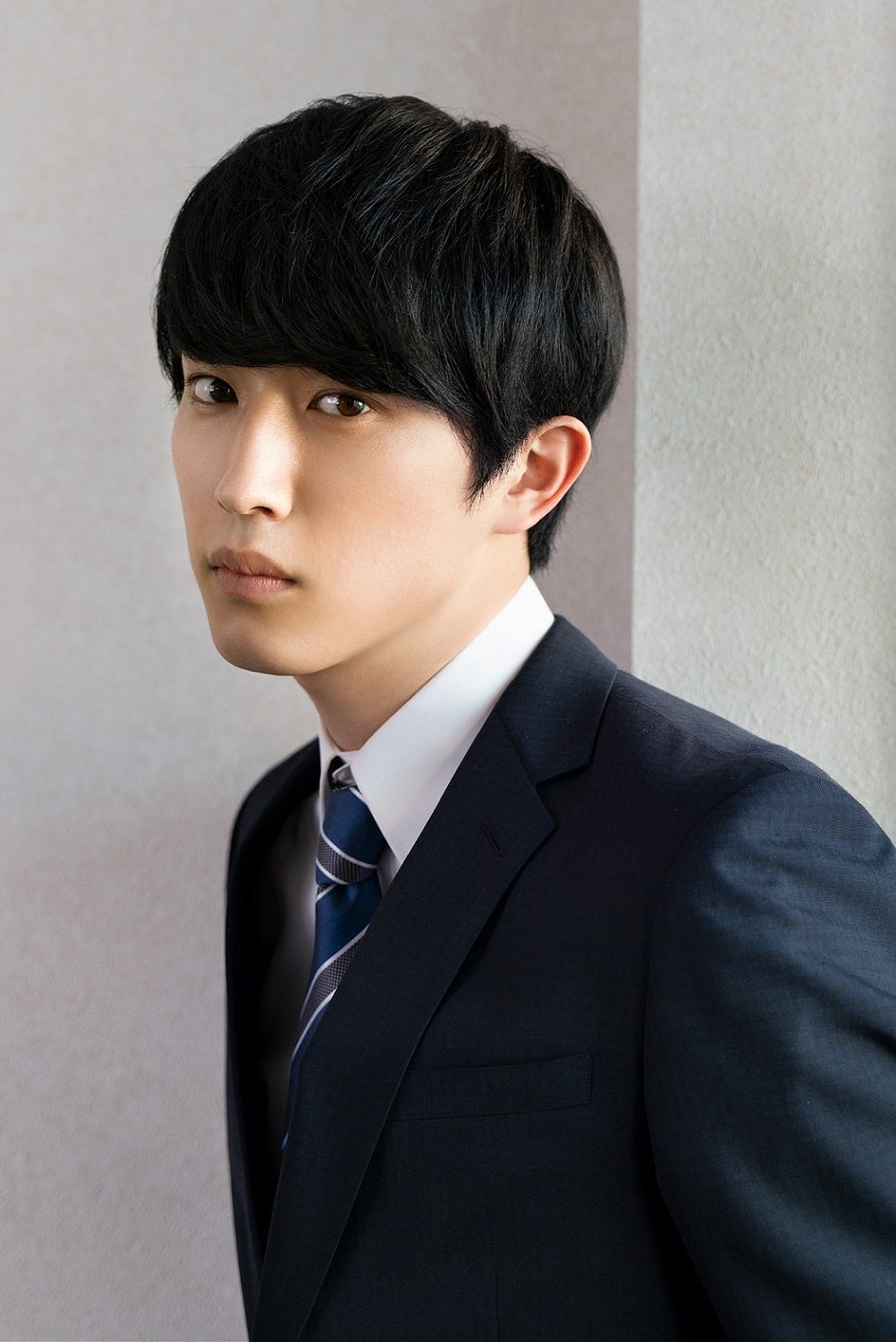 杉野遥亮、連ドラ初主演「スカム」放送決定　振り込め詐欺師に