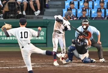 地震で被害の熊本代表・初出場の有明が劇的逆転勝ち 九回2死から永田が走者一掃の適時二塁打 甲子園初勝利 県勢春夏110勝目