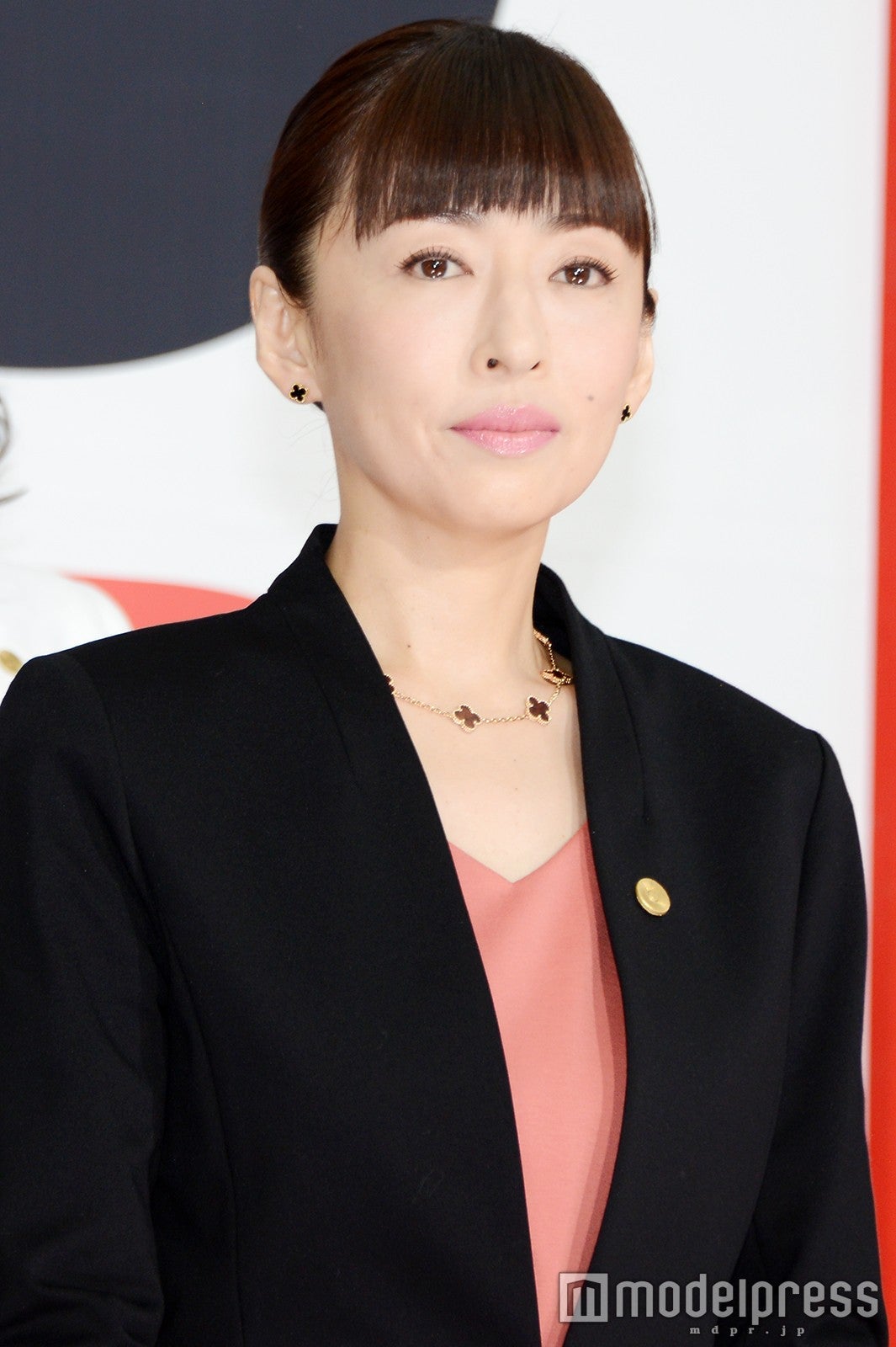 画像4 4 竹野内豊 松雪泰子 そっくり石像 完成 制作過程はかなりの徹底ぶり モデルプレス