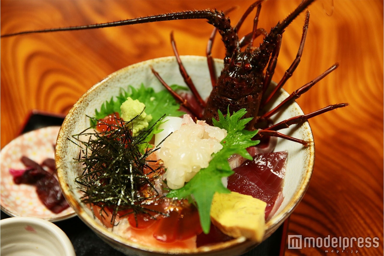 網元の店八代／伊勢海老大漁丼3,150円（税込）（C）モデルプレス