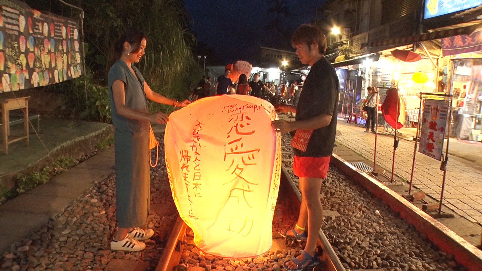 アスカ、ハト胸／「あいのり：Asian Journey」第10話より（C）フジテレビ