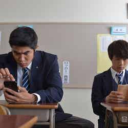 （左から）鈴木亮平、坂口健太郎／（C）アルコ・河原和音／集英社（C）2015映画「俺物語!!」製作委員会