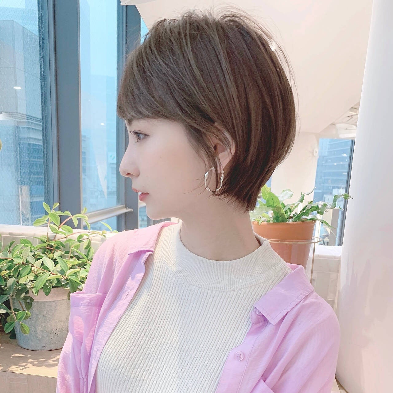 とにかく横顔美人になりたい の気持ちに応えるヘアスタイル モデルプレス とにかく横顔美人になりたい の気持ちに応えるヘアスタイル モデルプレス