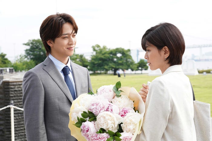 寺西拓人、内田有紀「ラストノート」第1話(C)フジテレビ