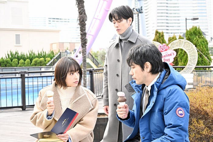 井上真央、松山ケンイチ、佐藤健/ 「100万回 言えばよかった」第5話より(C)TBS