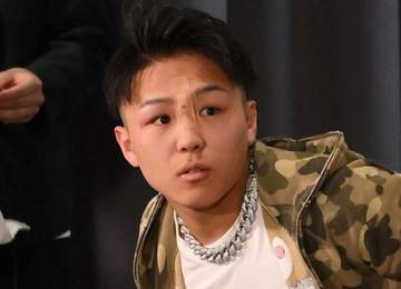 “悪童”レオ痛恨 BD敗戦で憧れ美女タレントとの温泉旅行は消滅 現地での2ショット投稿に反響