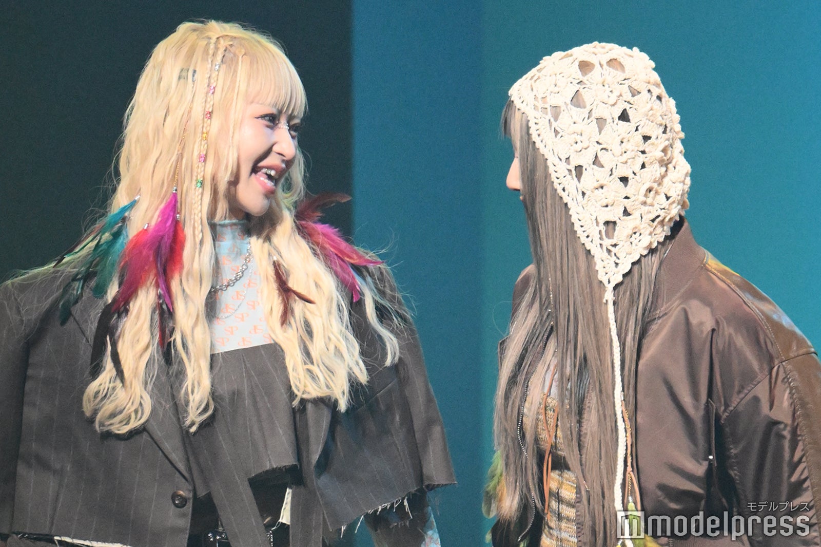 CONOMI、LiLi（C）モデルプレス