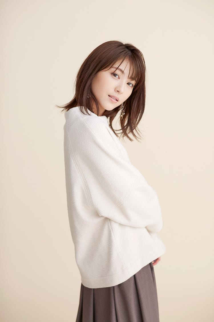 浜辺美波 大人の表情で魅了 お一人様外食事情 語る モデルプレス 浜辺美波 大人の表情で魅了 お一人様外食事情 語る モデルプレス