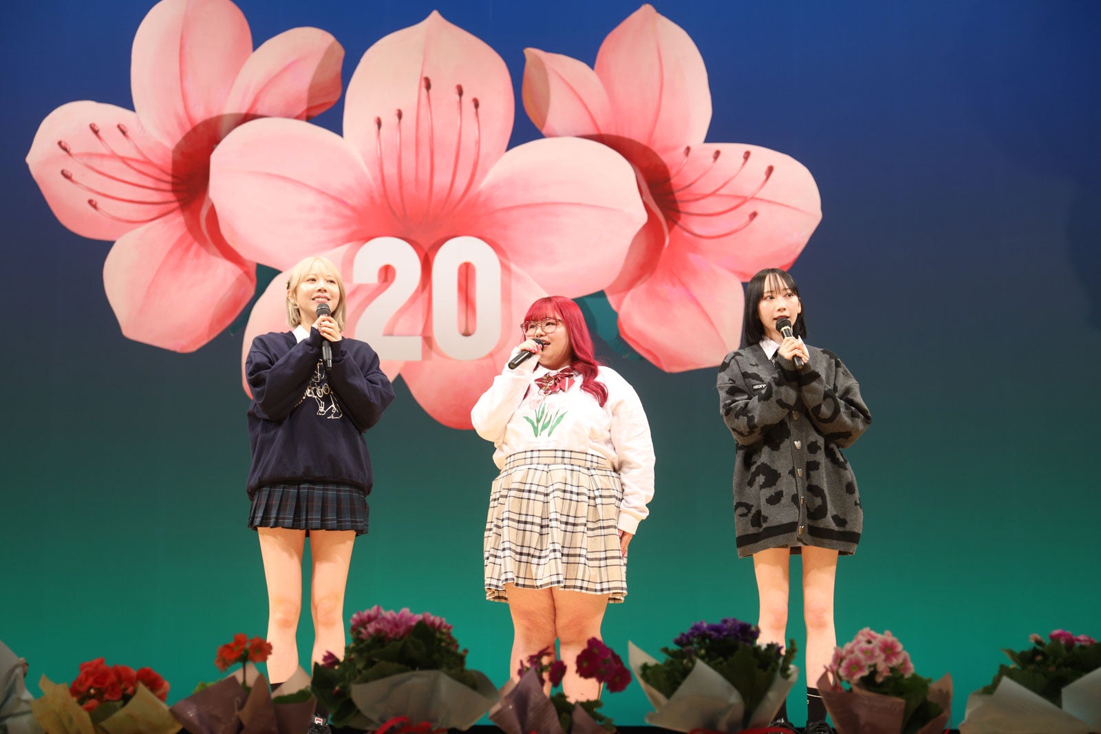 エア、UraN、浅見めい（C）令和7年鯖江市はたちのつどい