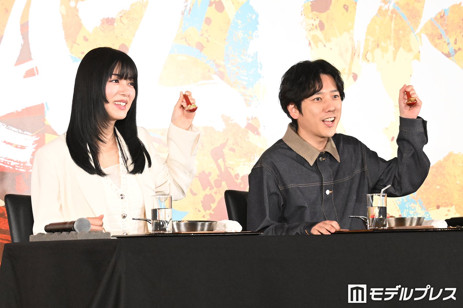 池田エライザ、二宮和也（C）モデルプレス