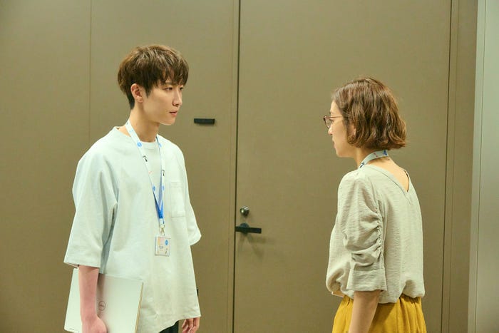 渡辺翔太、中村アン「青島くんはいじわる」第2話より(C)テレビ朝日