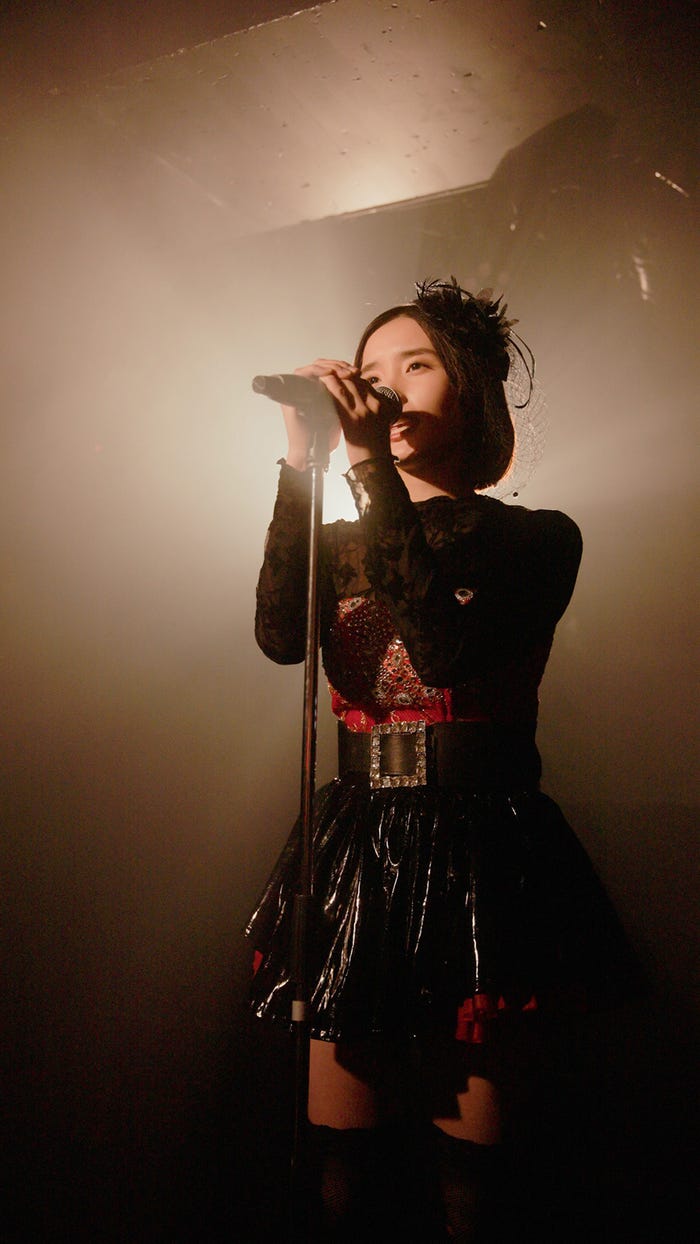 安倍乙「地下アイドルの方程式」(C)DMMショート