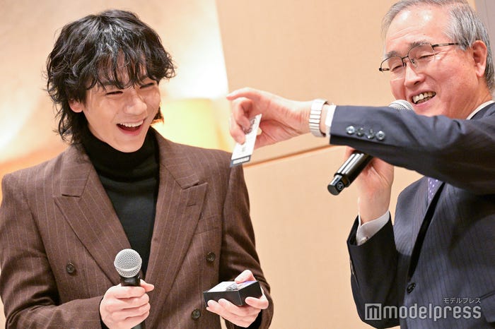 豆原一成、太田昇市長(C)モデルプレス