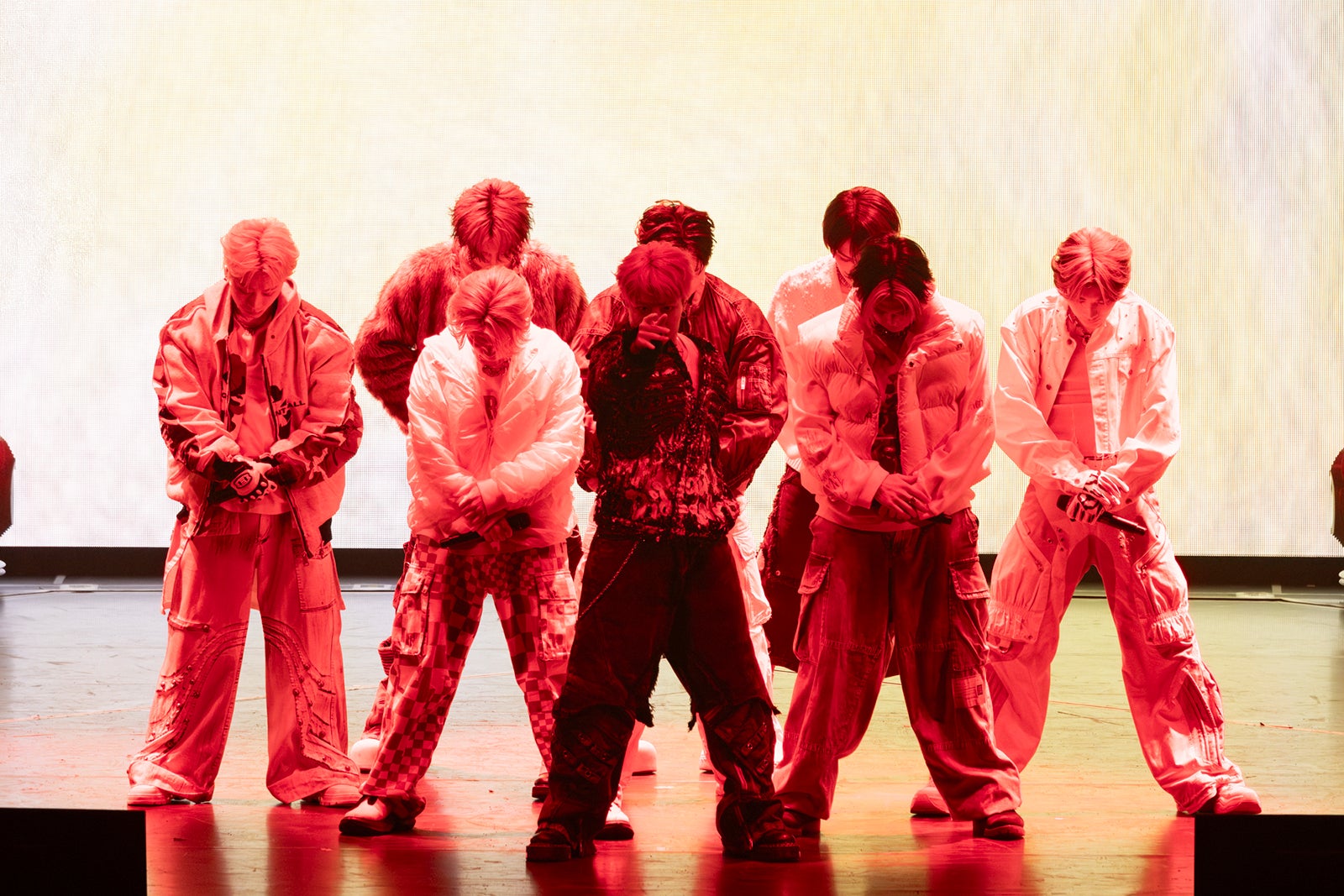 MAZZEL（C）撮影：田中聖太郎写真事務所