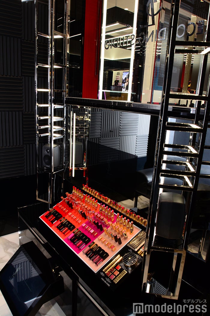 イヴ・サンローラン（C）ビューティーガール