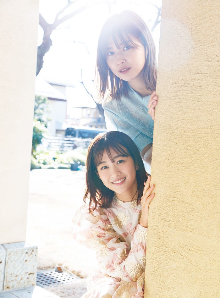 渡邉理佐、原田葵(C)柴田フミコ/週刊プレイボーイ