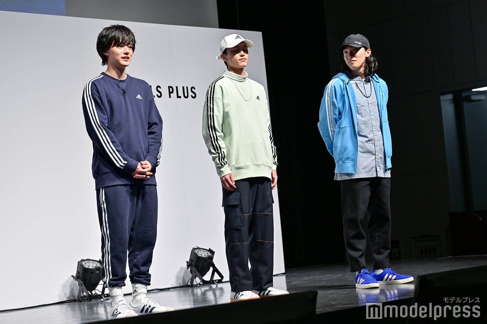 （左）櫻井海音（C）モデルプレス