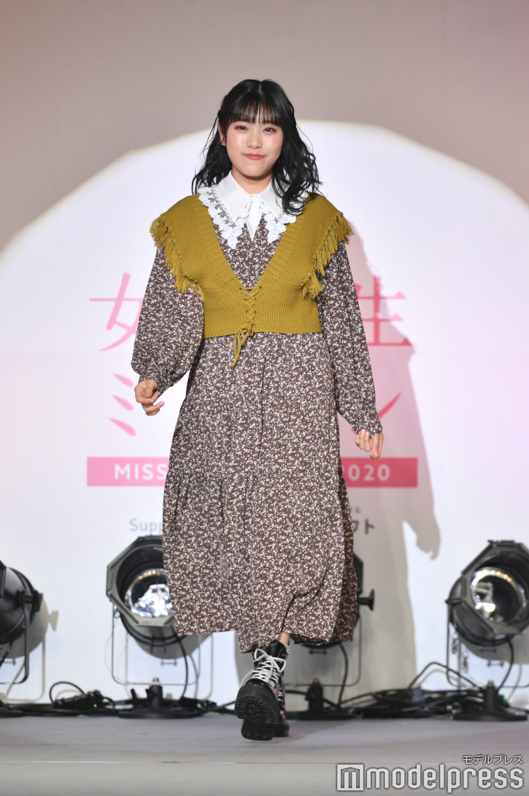 （C）モデルプレス