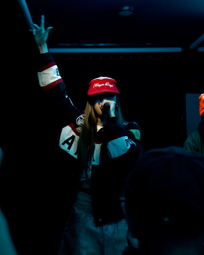 CYREN「Page One」(提供写真)