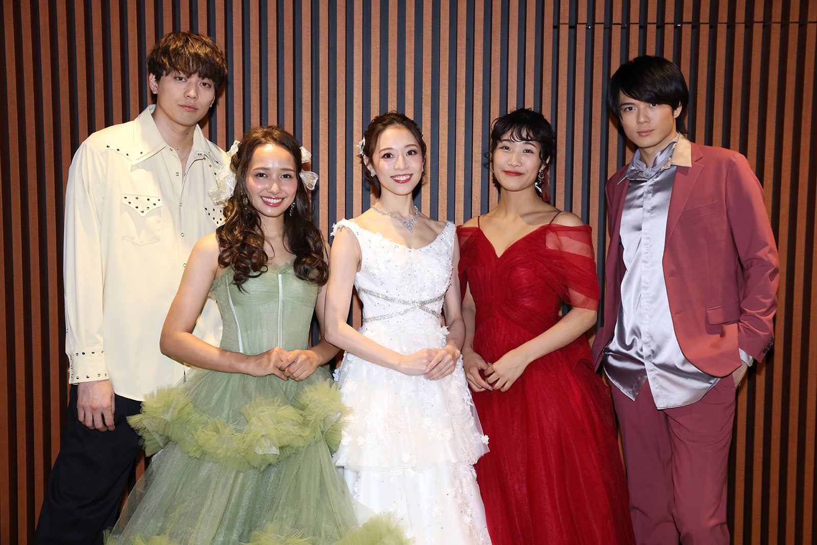 東啓介・愛加あゆら次世代ミュージカルスター集結「WE ARE MUSIC」開幕