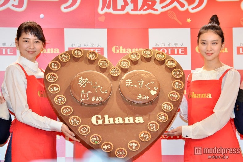 長澤まさみ（左）と武井咲（右）