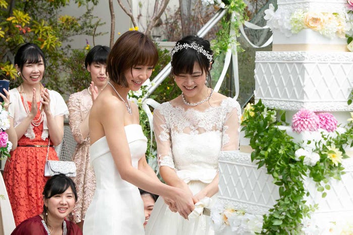 篠田麻里子、小篠恵奈(C)NHK