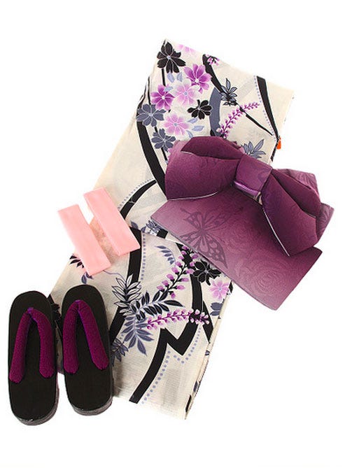 秋草紋調浴衣4点セット「fifth」8,900円(税込)/画像提供:fifth