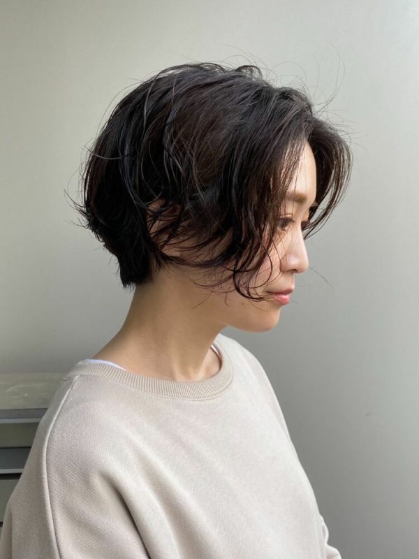 40代女性はショート パーマで美シルエットを作る 小顔見えする大人スタイル モデルプレス