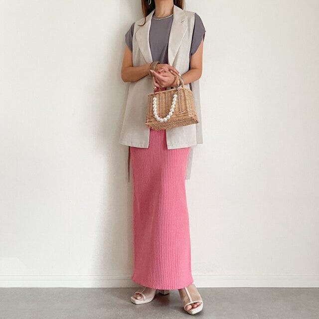 GU　ウエストタックフレンチスリーブT　コーデ