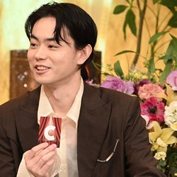 菅田将暉、自身を完コピする信者・スダラーに大興奮!『櫻井・有吉THE夜会』