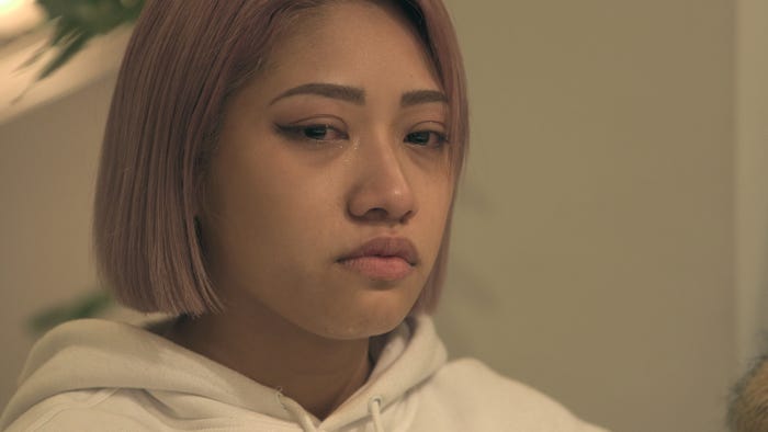 涙を流す花「TERRACE HOUSE TOKYO 2019-2020」38th WEEK(C)フジテレビ/イースト・エンタテインメント