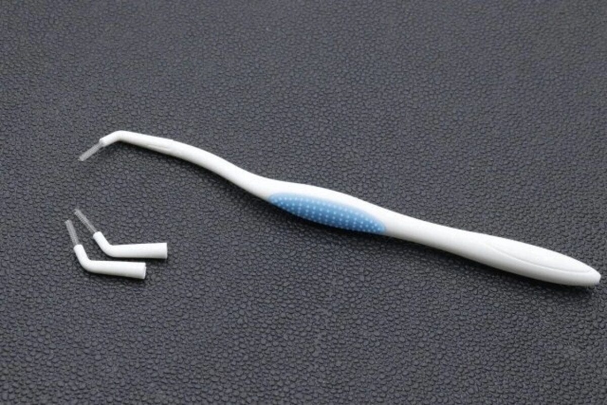 ダイソー つけかえ歯間ブラシ(SSS、水色) ダイソー つけかえ歯間ブラシ(SSS、水色)