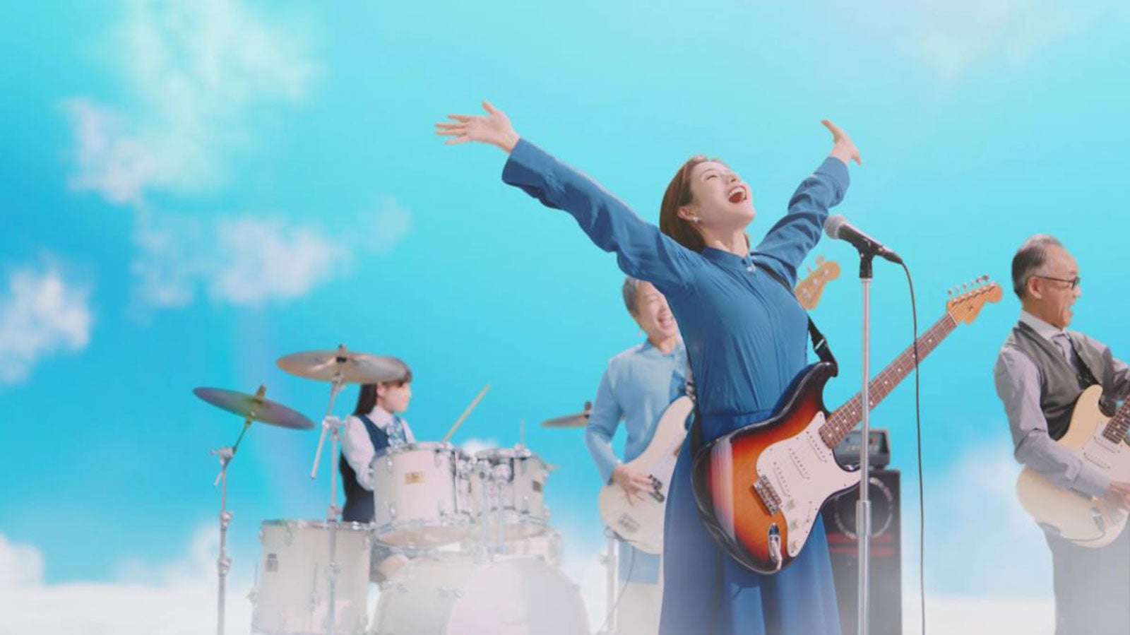 石原さとみ／新CM60秒特別版より （提供写真）