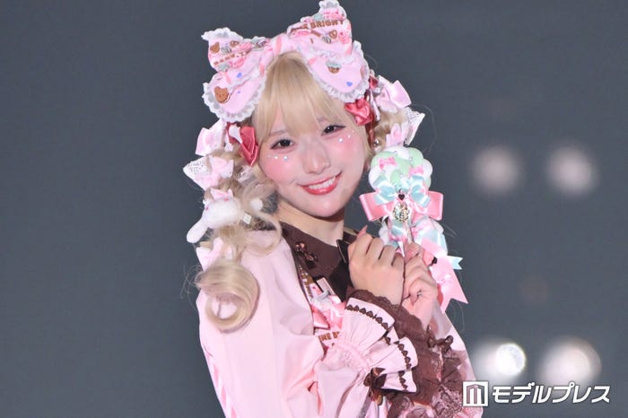 綾瀬ことり(C)モデルプレス