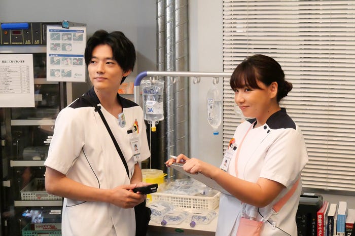 櫻井海音、野呂佳代「ナイト・ドクター」最終話より(C)フジテレビ