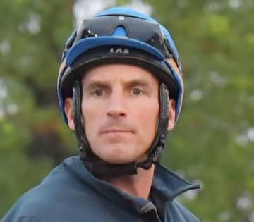 ドイツの名手A・シュタルケ騎手が引退 ドイツメディア報じる 52歳 昨年カムニャックでオークス制覇 