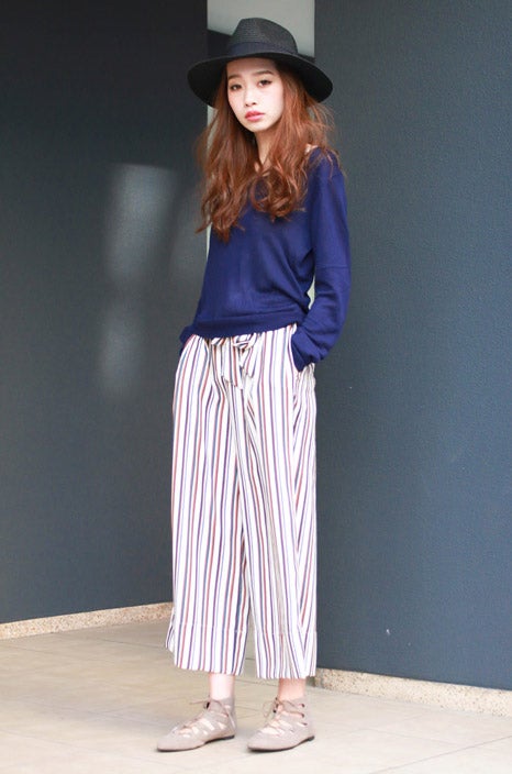 レースアップフラットシューズパンプス「salus」3,990円（税込）／画像提供：salus