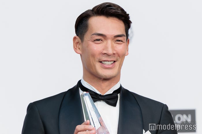 槙野智章、高梨臨(C)モデルプレス