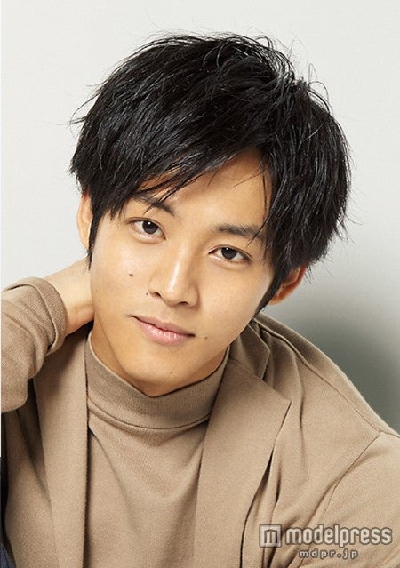 松坂桃李、初の時代劇オファーに興奮「鳥肌が立ちました」