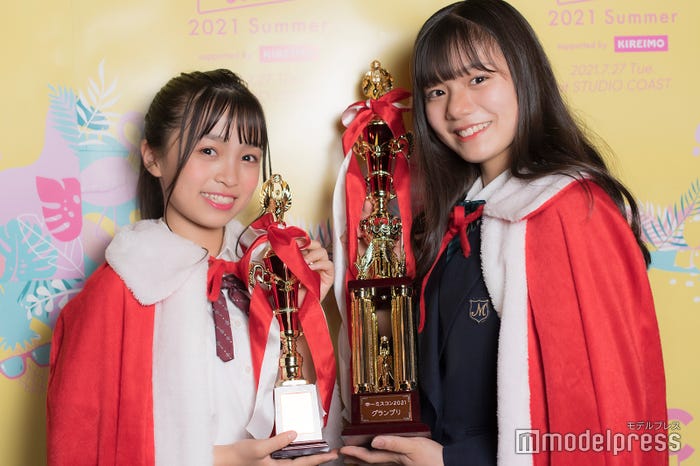 「中一ミスコン2021」準グランプリ・Hinanoさん、グランプリ・くれあさん(C)モデルプレス