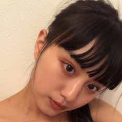 モデルプレス - 「仮面ライダーゼロワン」で話題の鶴嶋乃愛(のあにゃん)、美デコルテ全開SEXYショットに絶賛の声