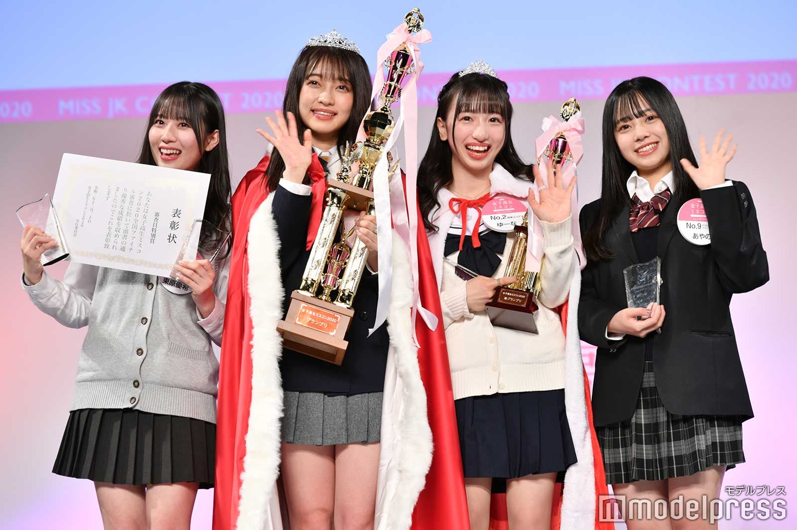 （左から）東原優希、ひっか、ゆーな、あやの（C）モデルプレス