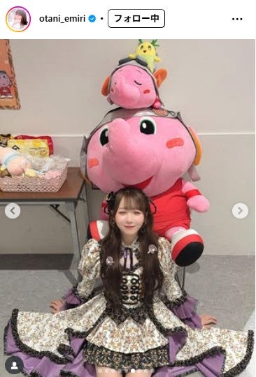 LOVE大谷映美里、美脚際立つミニ丈衣装×“シナモンヘア”披露に「可愛