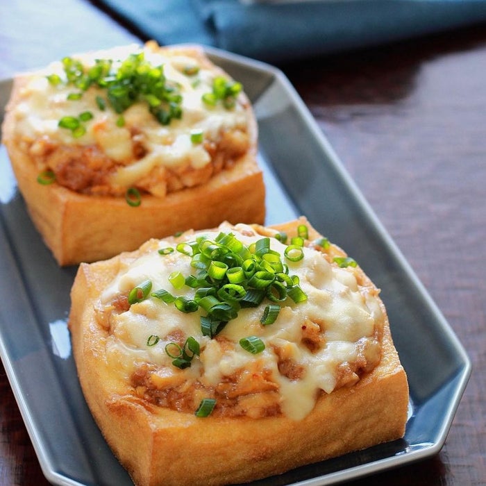 簡単おいしい カリふわ厚揚げの甘辛肉詰めチーズ焼き モデルプレス 簡単おいしい カリふわ厚揚げの甘辛肉詰めチーズ焼き モデルプレス